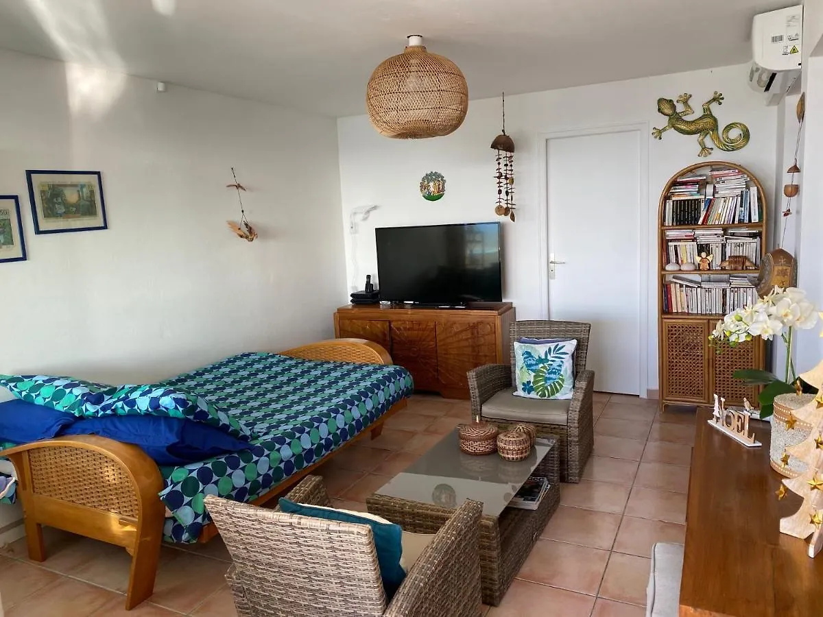 Apartment Les Floralies Gwada - 4- Superbe Vue Mer 180 -Cuve A Eau Saint-Francois  Guadeloupe